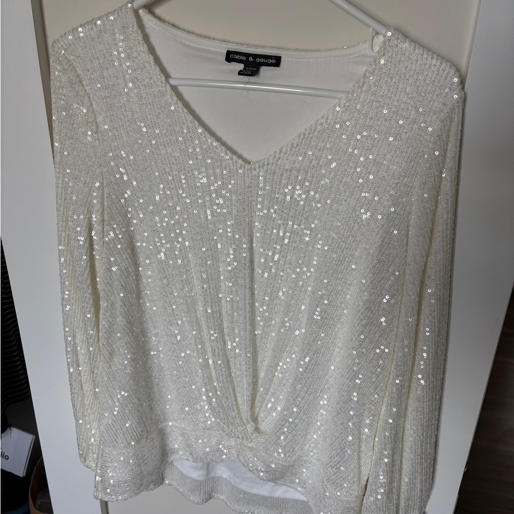 Cable & Gauge Cream Sequin V-Neck Twist-Hem Sweater